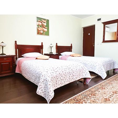 Vila Roma Ντέβα Εξωτερικό φωτογραφία